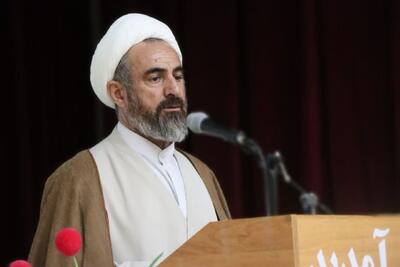  تبیین و تحلیل آیه ۵۴ سوره مبارکه «مائده» توسط امام جمعه ایلام