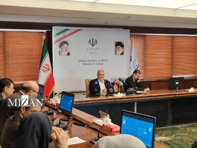  علی‌آبادی: ۸ هزار مگاوات ظرفیت جدید به شبکه برق کشور افزوده شد