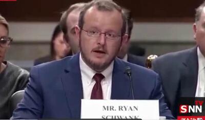  افشاگری مدرس سابق پلیس مهاجرت آمریکا: دستوراتی برای نقض قانون اساسی آمریکا دریافت کرده‌ایم