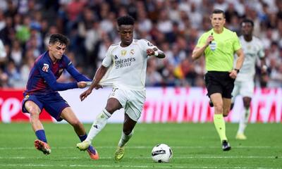  پدری: وقتی وینیسیوس توپ را می‌گیرد شما فقط باید دعا کنید؛ سرعت او سه برابر من است