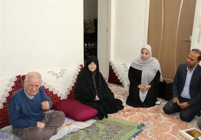  دیدار مسئولان با یادگاران دفاع مقدس در راستای تکریم ایثارگران فردوسیه - تسنیم