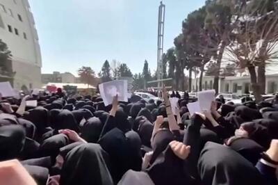  پشت‌پرده شعار «الزهرا بسشه، فرح دیگه اسمشه»