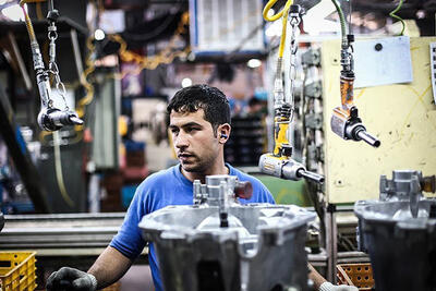  کارفرمایان مشکلی با افزایش حقوق کارگر ندارند، اما...