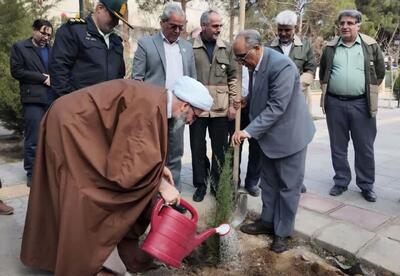  افتتاح و گلنک زنی پروژه ها و طرحهای منابع طبیعی و آبخیزداری در کل استان سمنان با اعتباری بالغ بر ۲۰۰۰میلیارد ریال