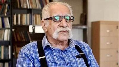  پیکر مترجم منشور کوروش در آرامگاه حافظ آرام می‌گیرد 