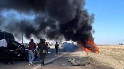  فیلم آتش گرفتن 3 خودرو بعد از تصادف با 13 کشته و 5 زخمی در عراق