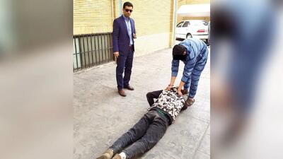  پدرکشی هولناک در سوله کیک‌ پزی / پسر بعد از بازسازی صحنه گفت: «اشتباه کردم!»