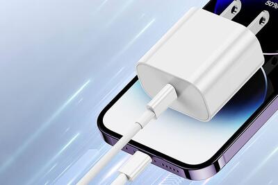  اپل دوباره برای حذف شارژر از جعبه آیفون جریمه شد