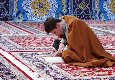  اعتکاف رمضانیه 450 طلبه بین‌المللی از 36 کشور در حرم مطهر رضوی - تسنیم