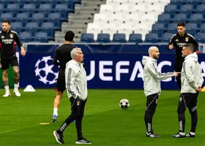  حضور غیرمنتظره مورینیو در بیمارستان مادرید