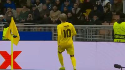  اشتباه وحشتناک آکانجی؛ گل اول بوده به اینتر توسط هوگ