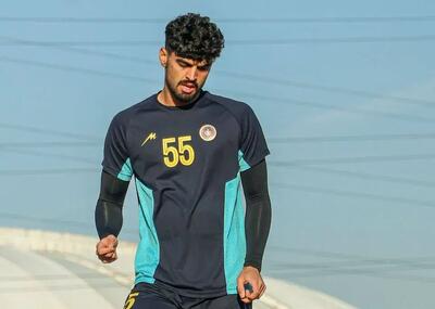  حزباوی با تیپ جام‌جهانی روی چمن نقش جهان