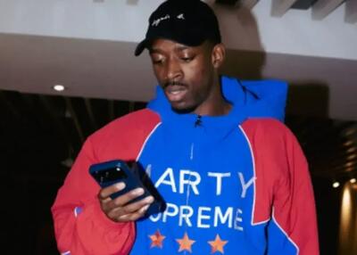  ژست دمبله با کاپشن معروف بازیگر هالیوودی!