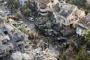  هاآرتص: اسرائیلی‌ها هنوز درگیر آثار حملات موشکی ایران هستند