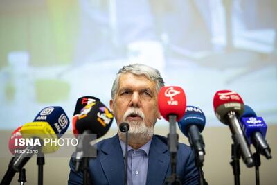  وزیر ارشاد: هنرمند باید به بحران‌های جامعه واکنش نشان دهد