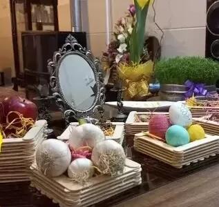  به همین راحتی با چوب بستنی ظرف هفت سین درست کن !