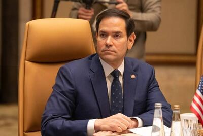  ایران می‌گوید «می‌خواهیم غنی‌سازی کنیم، آن هم در تأسیسات عمیق زیرزمینی»؛ در گذشته سابقه غنی‌سازی ۲۰ و حتی ۶۰ درصد داشته؛ هم‌زمان نیز در حال ساخت موشک‌هایی است که می‌توانند کلاهک حمل کنند؛ کسی که کمی عقل سلیم داشته باشد، می‌داند این چه معنایی دارد / اگر واقعاً یک برنامه هسته‌ای صلح‌آمیز می‌خواهید، می‌توانید مانند بسیاری از کشورها راکتورهای روی زمین داشته باشید و سوخت را وارد کنید