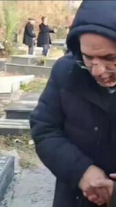  حضور احمدی نژاد در چهلم یکی از جانباختگان حوادث دی ماه