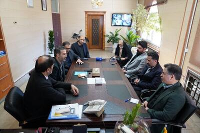  اولین چراغ را شهرداری اردبیل روشن کرد/ آغاز همکاری منطقه آزاد اردبیل و شهرداری برای نوسازی ناوگان شهری