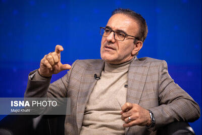  نامه رئیس نظام پزشکی به عارف و درخواست ابلاغ به موقع تعرفه‌های درمانی ١۴٠۵