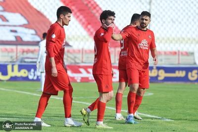  بازگشت تراکتور به صدر جدول با برد در جنگ مدعیان