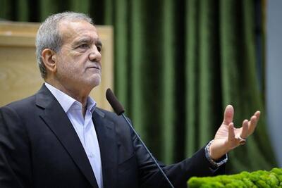  واگذاری اختیارات به استان‌ها به بهبود روند امور کمک کرده است/ اهمیت جلب رضایت مردم