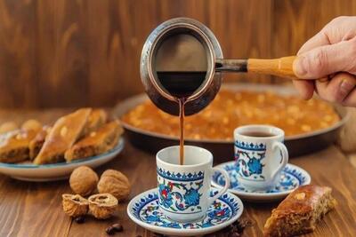  چرا قهوه ترک محبوب‌ترین نوع قهوه در ایران است؟
