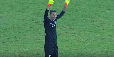  منتخب گل‌های از راه دور دروازه‌بان‌ها در دنیای فوتبال؛ از جسارت جسوربک تا گل تاریخی هاوارد