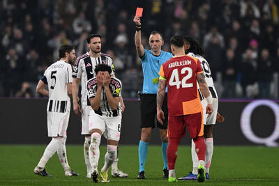  سیدورف: اخراج بازیکن یوونتوس کاملاً اشتباه و غیر قابل توجیه بود