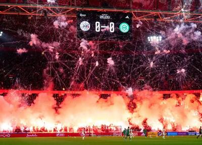  فدراسیون ورزشگاه آژاکس را بست!