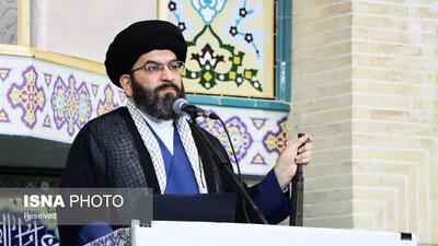  امام جمعه زنجان: اقتدار ملی، عامل اصلی شکست فشارهای دشمن است