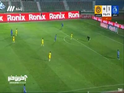  گل اول فجرسپاسی به استقلال روی اشتباه عجیب آدان توسط مهدی شریفی