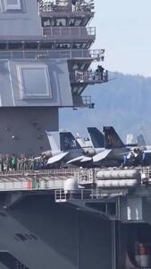  لحظه ورود ناوگروه جرالد فورد وارد به بندر حیفا + فیلم