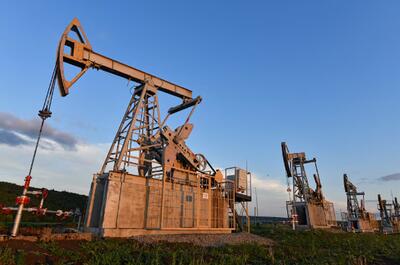  افت هفتگی قیمت نفت در پی تحولات دیپلماتیک