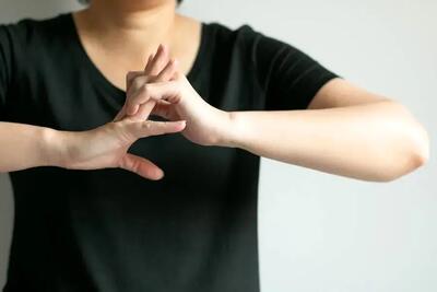  بالاخره تکلیف روشن شد: آیا شکستن قولنج بی ضرر است؟