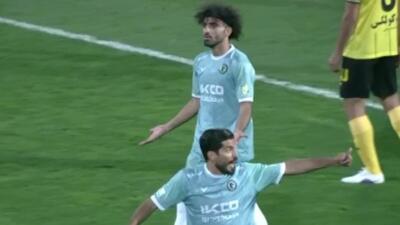  تیر دروازه مانع گل اول پیکان به سپاهان شد
