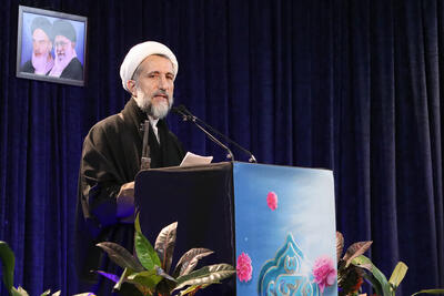  امام جمعه قزوین: مسئولین در دانشگاه‌ها پای صحبت جوانان بنشینند