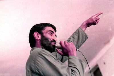  نگاهی به «عروج از شاخه زیتون» به مناسبت درگذشت مادر شهید متوسلیان؛ مادرم عکس احمد را روی سینه‌اش می‌گذاشت و گریه می‌کرد