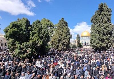  حضور هزاران نمازگزار در دومین هفته ماه مبارک رمضان در مسجدالاقصی