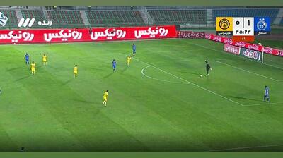  ویدیو| اشتباه مرگبار دروازه‌بان لالیگایی استقلال/ گل اول فجر با هدیه به مهاجم پرسپولیسی