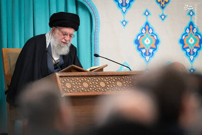  فیلم/ تلاوت سوره جمعه توسط حضرت آیت‌الله خامنه‌ای