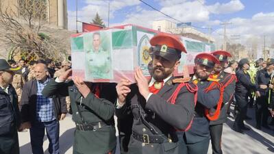  پیکر شهید «دارا فتح‌اللهی» در دلفان تشییع شد