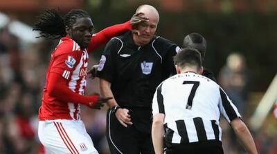  منتخب حواشی داوری فوتبال اروپا، VAR، تکنولوژی گل لاین و تمارض بازیکنان؛ از پاس با سر وراتی تا هند بن عطیه - پارس فوتبال