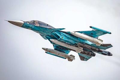  رکورد سوخو SU-34 با پیمایش ۸ هزار کیلومتر؛ اولین جنگنده بین‌قاره‌ای جهان - پدال