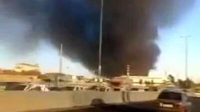  آتش‌سوزی گسترده در کارخانه تولید کفش در جاده خاوران+ فیلم