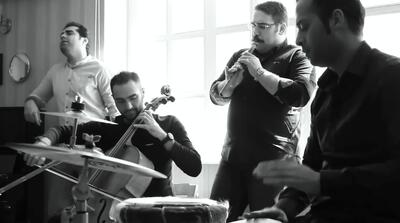  آوازم را می‌رقصی ؛ گروه دال