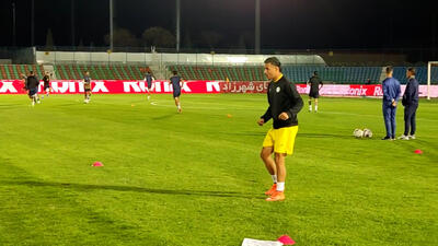  گرم کردن بازیکنان فجر برای بازی با استقلال