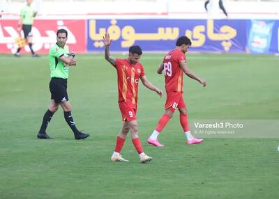  گلزن جوان فولاد در کورس آقای گلی با حسین‌زاده