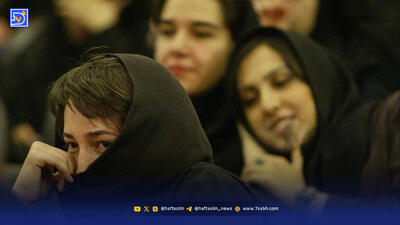  قاب تاریخ| میتینگ دانشجویی و رنگ‌آمیزی پیکان نوستالژیک با دست!