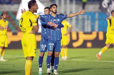  باد به پرچم آبی می‌وزد؛ قهرمانی استقلال در حال آپلود!